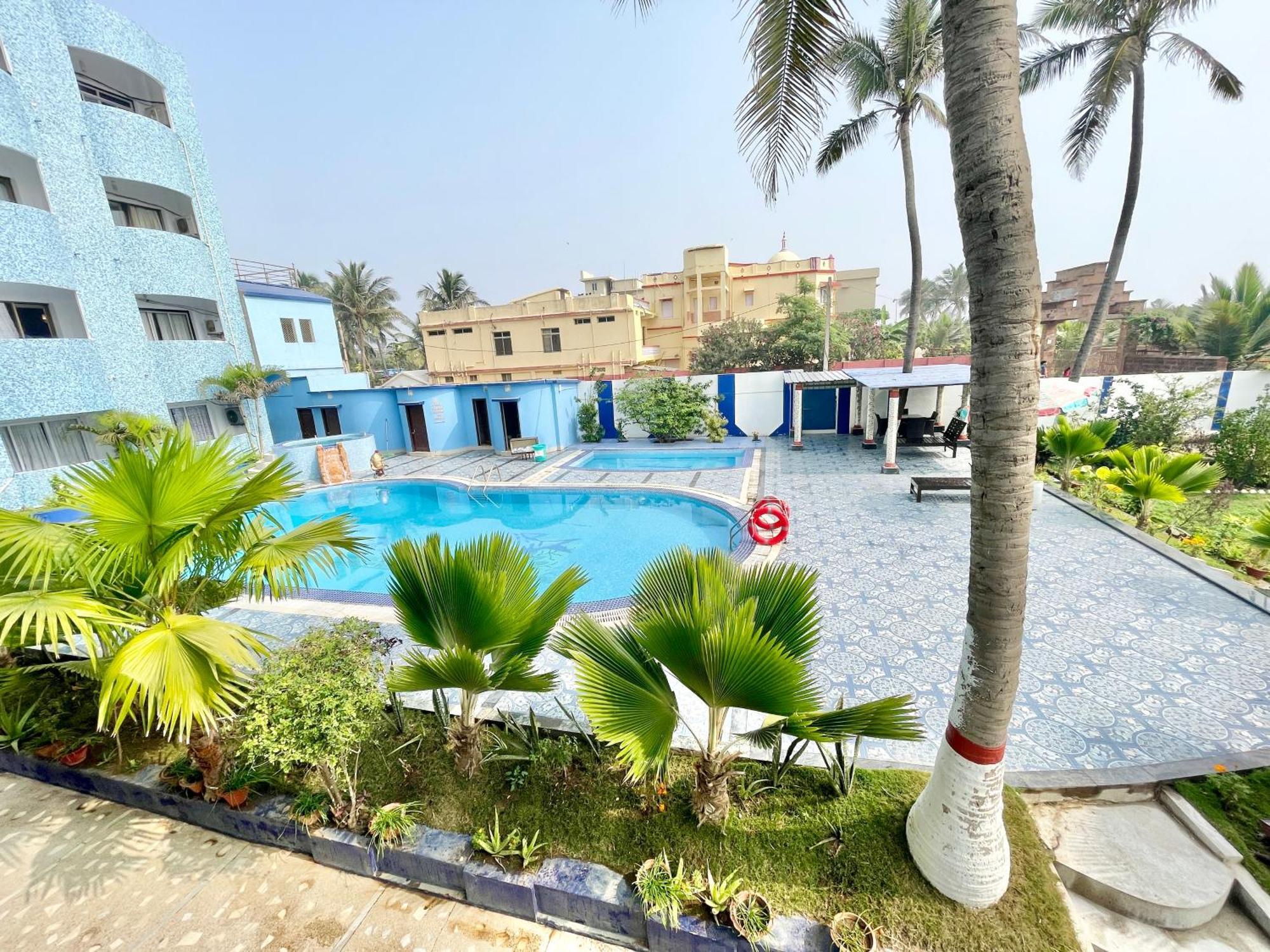 Hotel V-I Near Sea , Puri Private-Park -Gym-Spa Fully-Airconditioned-Hotel Lift-And-Parking-Facilities Breakfast-Included Екстериор снимка