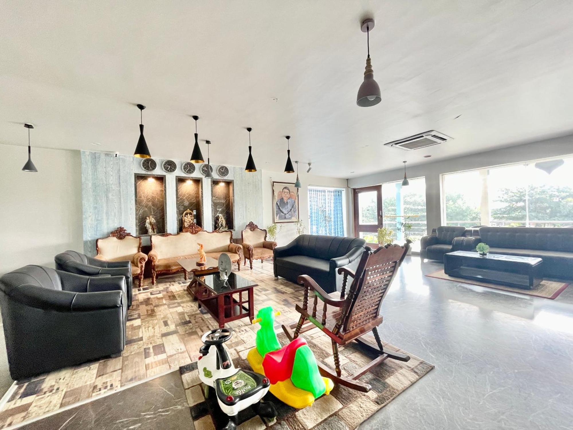 Hotel V-I Near Sea , Puri Private-Park -Gym-Spa Fully-Airconditioned-Hotel Lift-And-Parking-Facilities Breakfast-Included Екстериор снимка