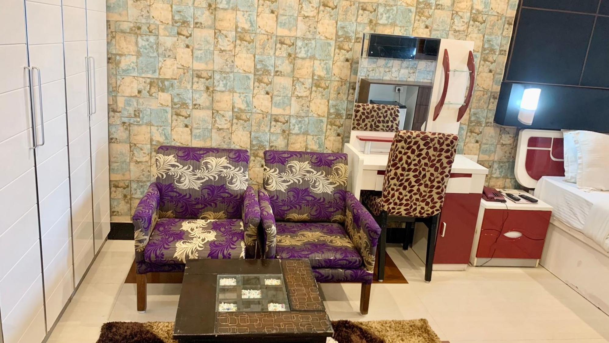 Hotel V-I Near Sea , Puri Private-Park -Gym-Spa Fully-Airconditioned-Hotel Lift-And-Parking-Facilities Breakfast-Included Екстериор снимка